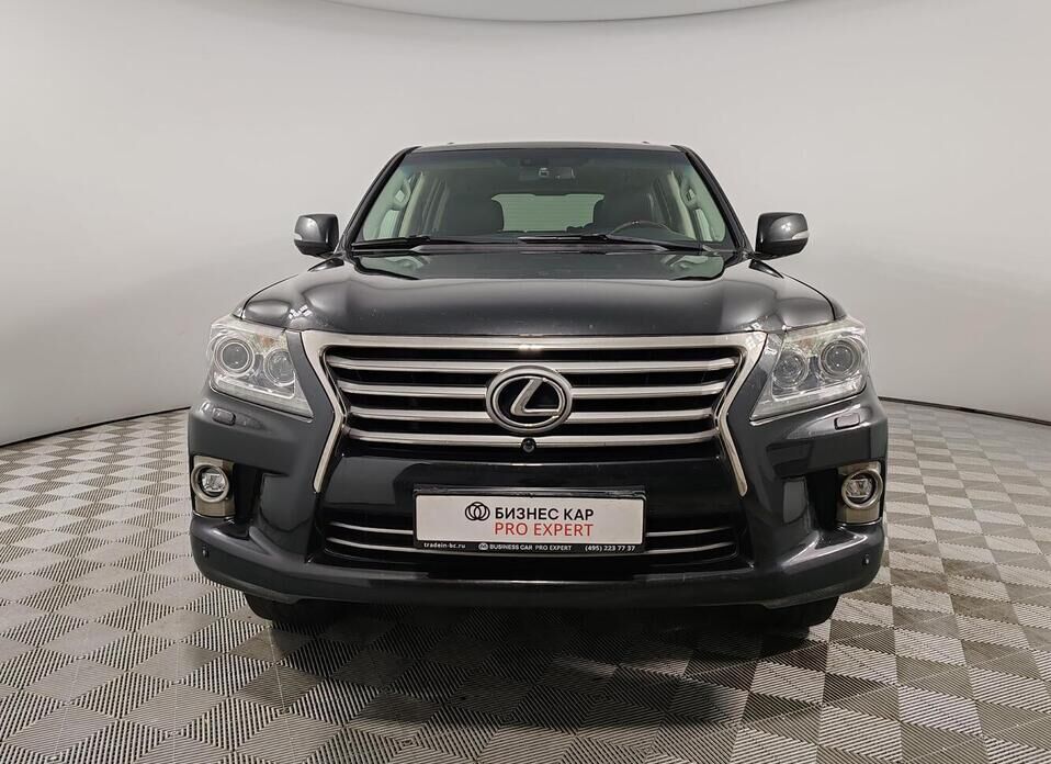 Lexus LX 570 5.7 AT (367 л.с.) 4WD
