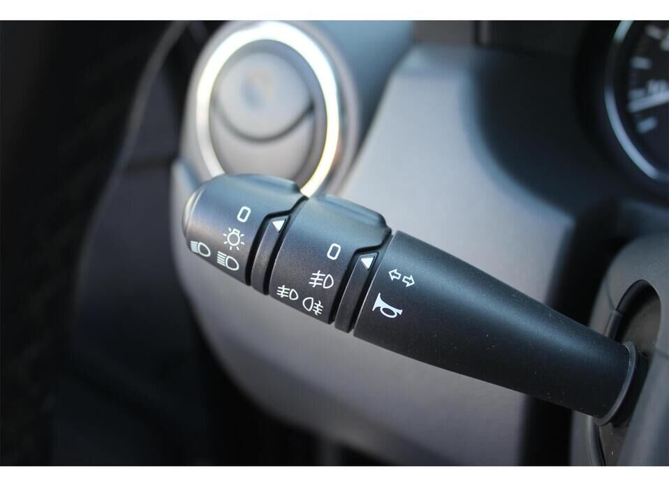 Nissan Terrano 2.0 AT (135 л.с.)