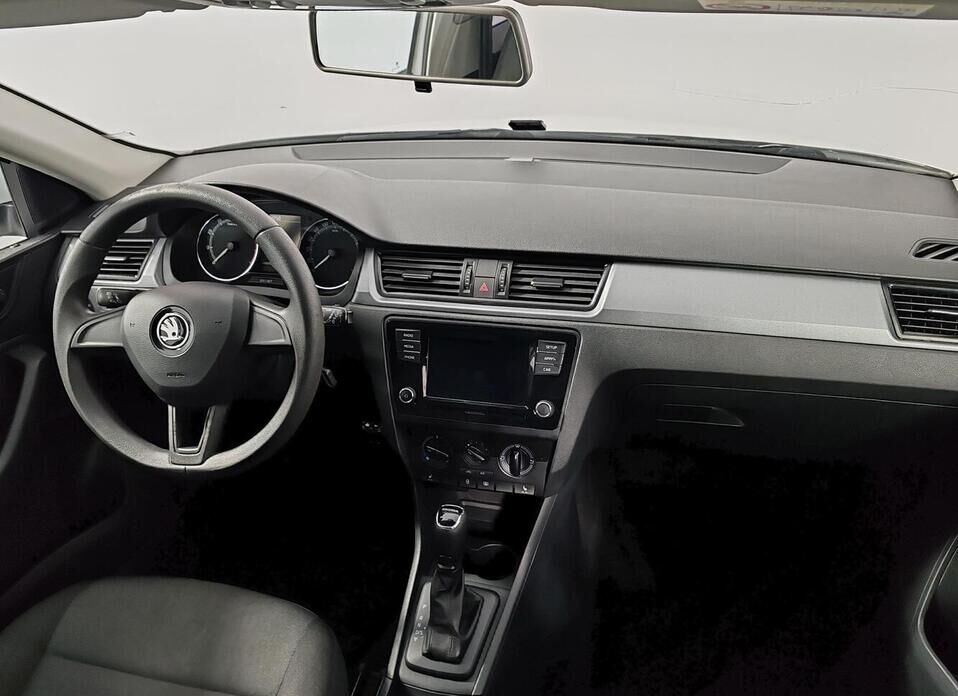 Skoda Rapid 1.6 AT (110 л.с.)