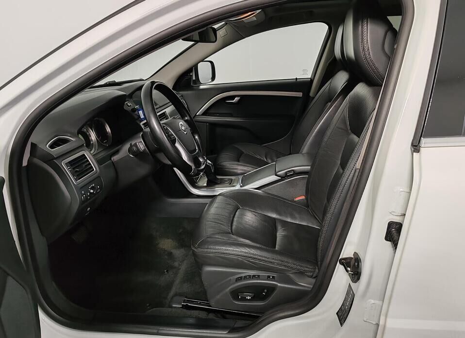 Volvo XC70 2.4d AT (215 л.с.) 4WD