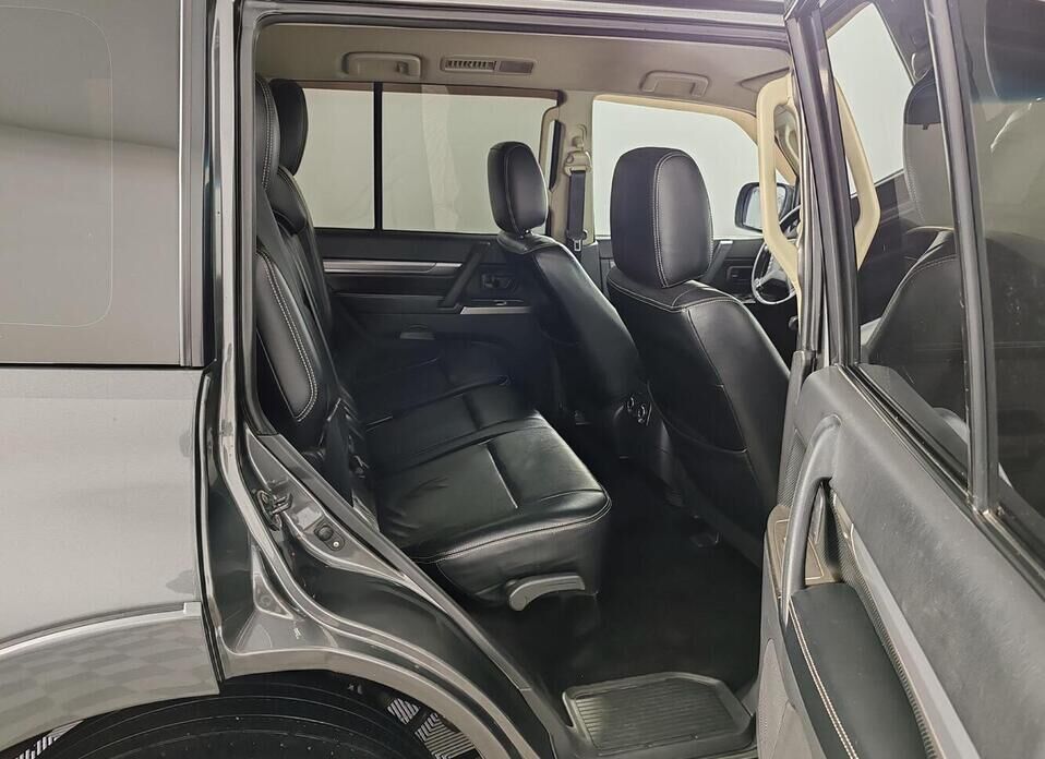 Mitsubishi Pajero 3.0 AT (174 л.с.) 4WD