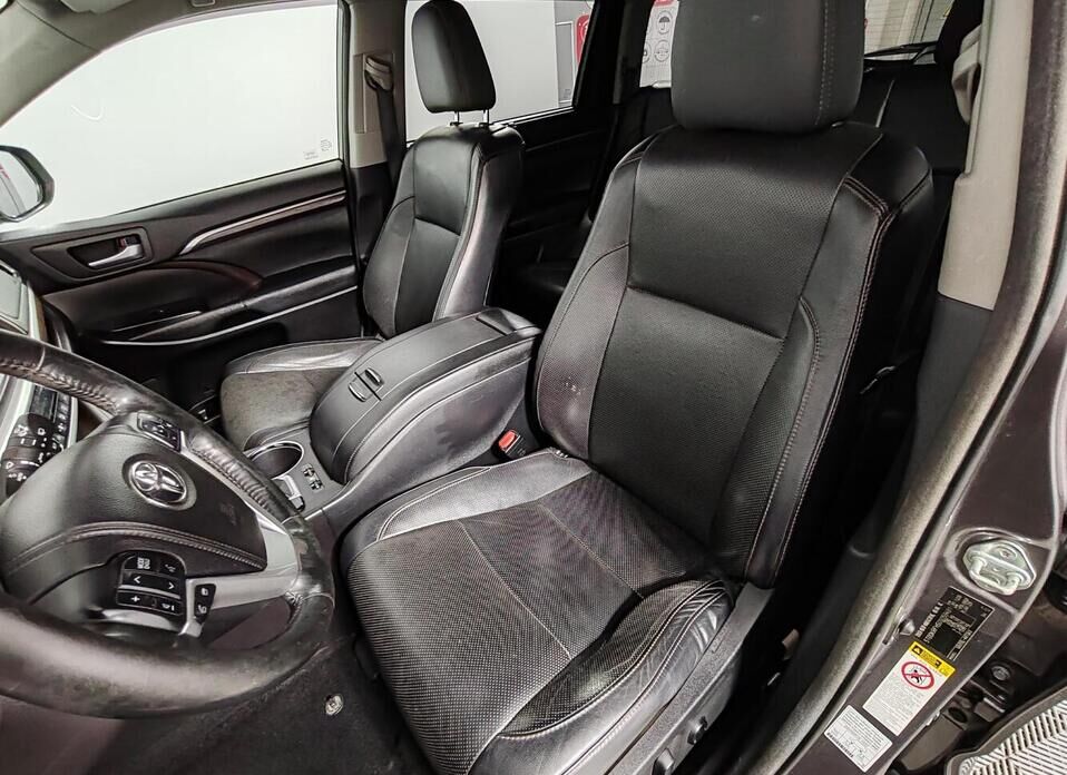 Toyota Highlander 3.5 AT (249 л.с.) 4WD