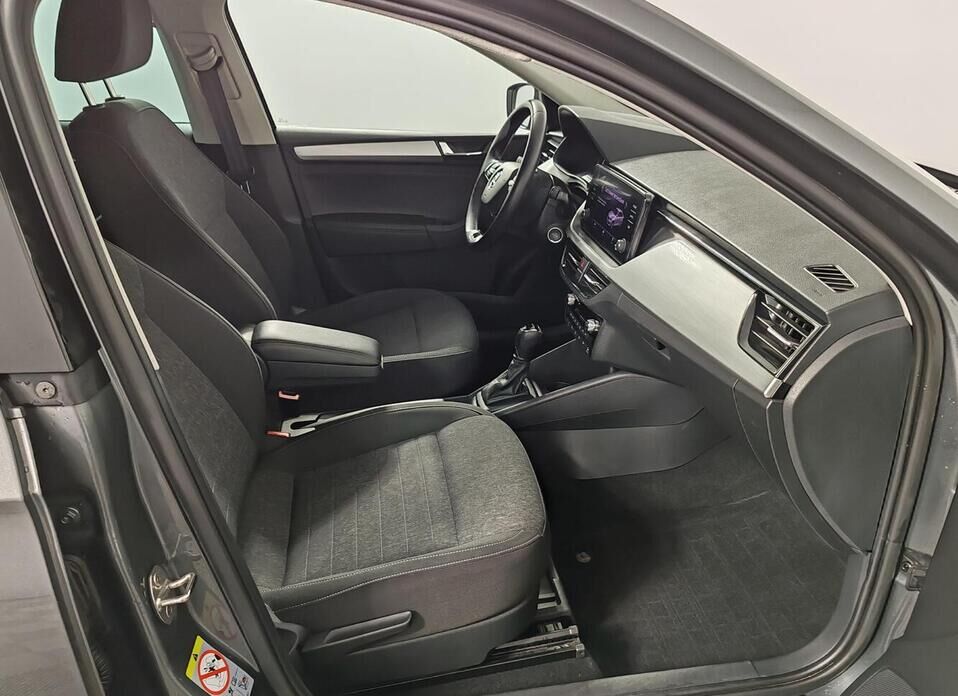 Skoda Rapid 1.6 AT (110 л.с.)