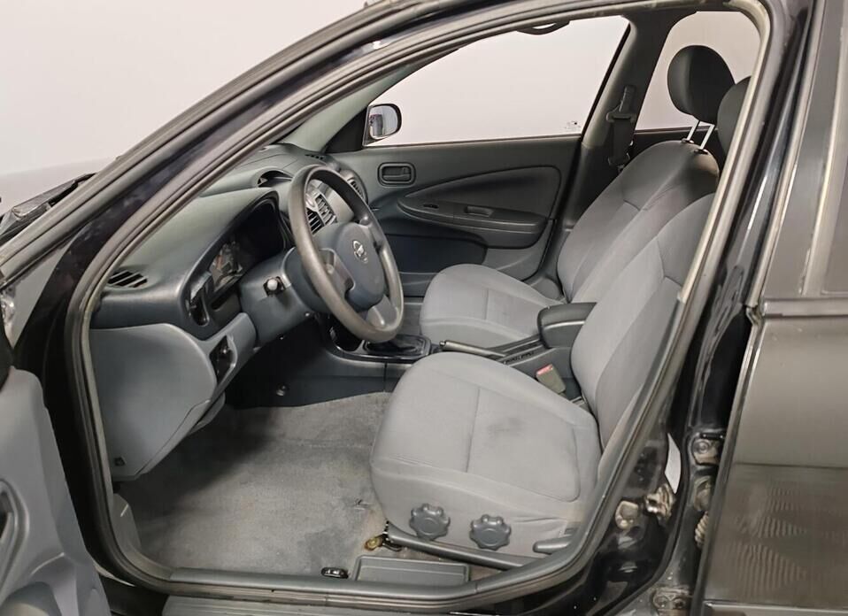 Nissan Almera Classic 1.6 MT (107 л.с.)