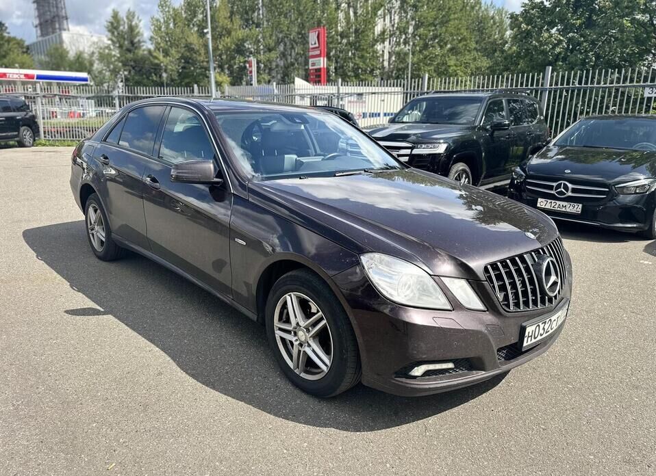 Mercedes-Benz E-Класс 200 7G-Tronic 1.8 AT (184 л.с.)