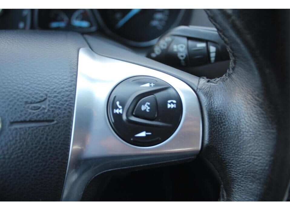 Ford Kuga 1.6 AT (150 л.с.) 4WD