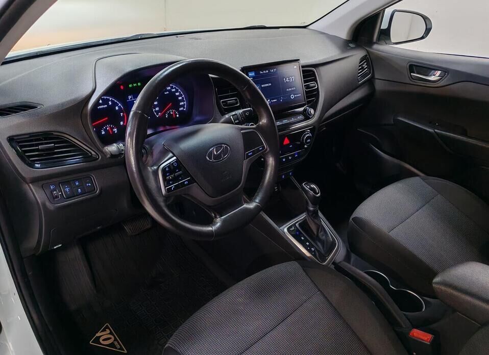 Hyundai Solaris 1.6 AT (123 л.с.)