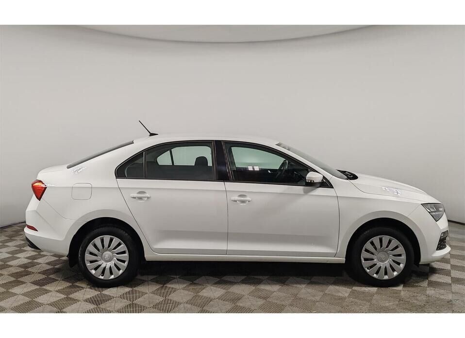 Skoda Rapid 1.6 MT (90 л.с.)