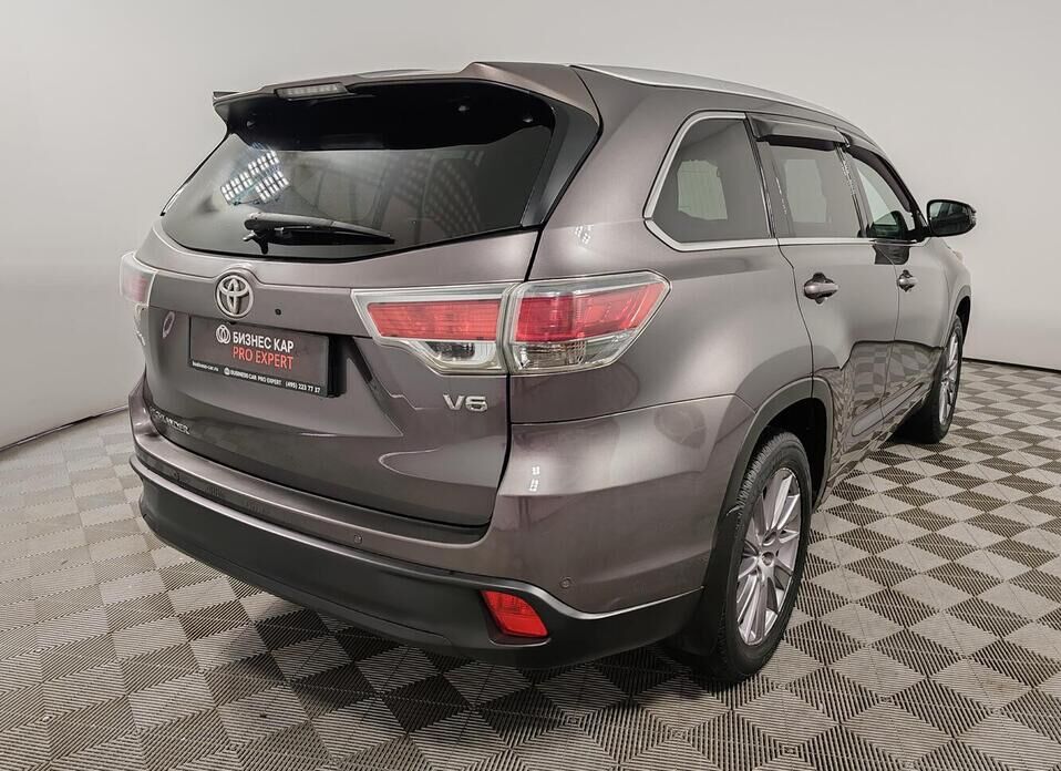 Toyota Highlander 3.5 AT (249 л.с.) 4WD