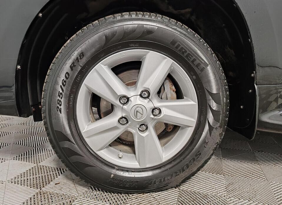 Lexus LX 570 5.7 AT (367 л.с.) 4WD