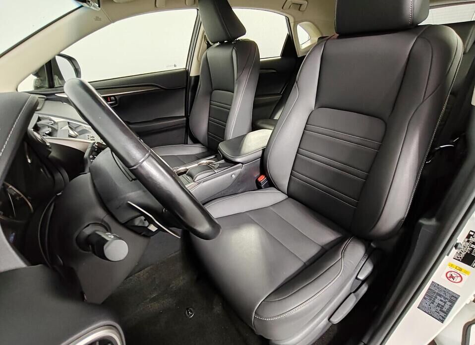 Lexus NX 200 2.0 CVT (150 л.с.)