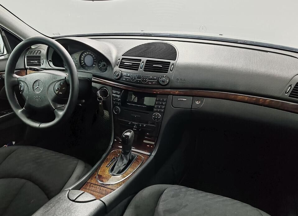 Mercedes-Benz E-Класс 240 2.6 AT (177 л.с.)