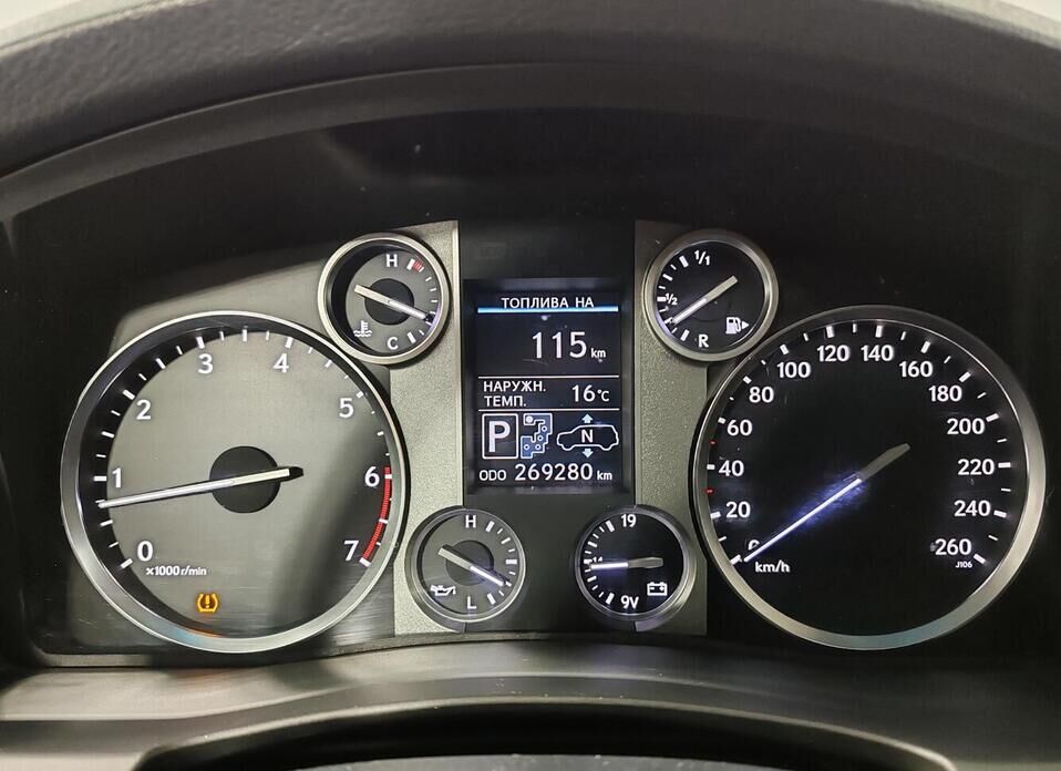 Lexus LX 570 5.7 AT (367 л.с.) 4WD