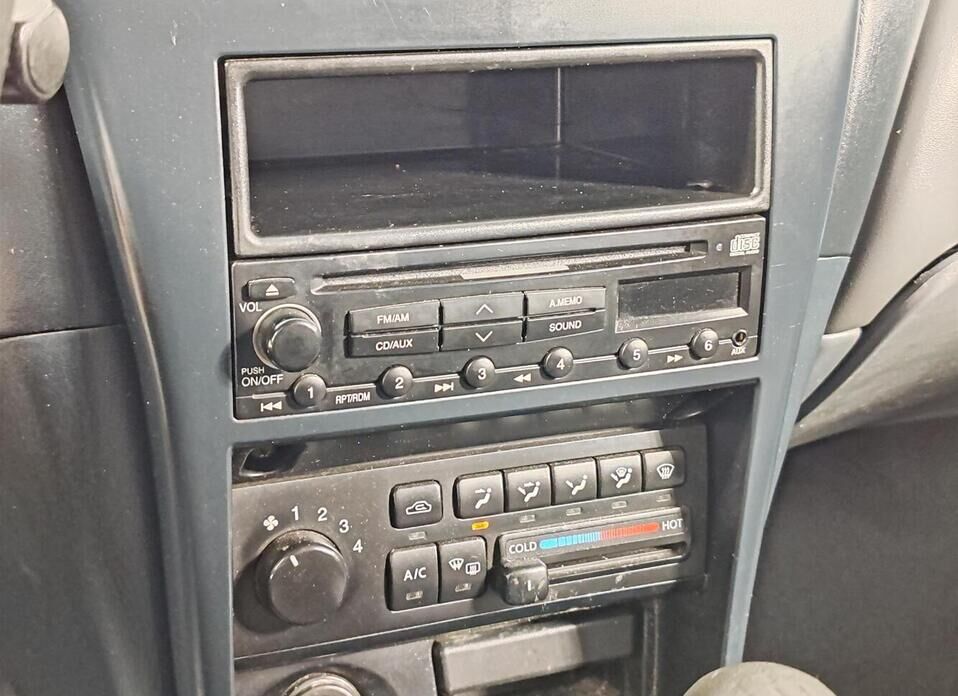 Nissan Almera Classic 1.6 MT (107 л.с.)