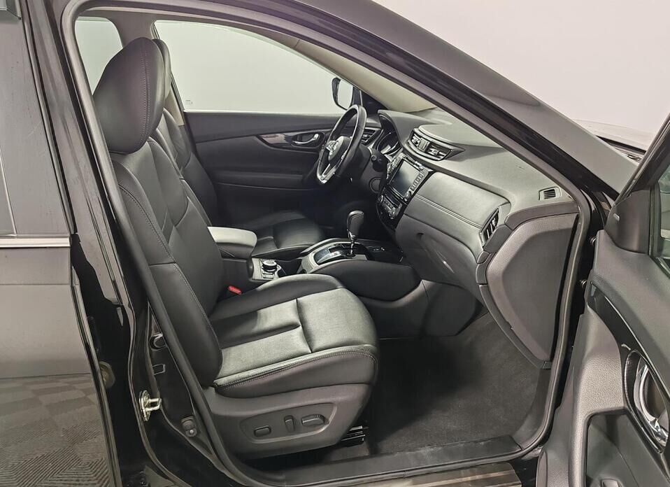 Nissan X-Trail 2.5 CVT (171 л.с.) 4WD