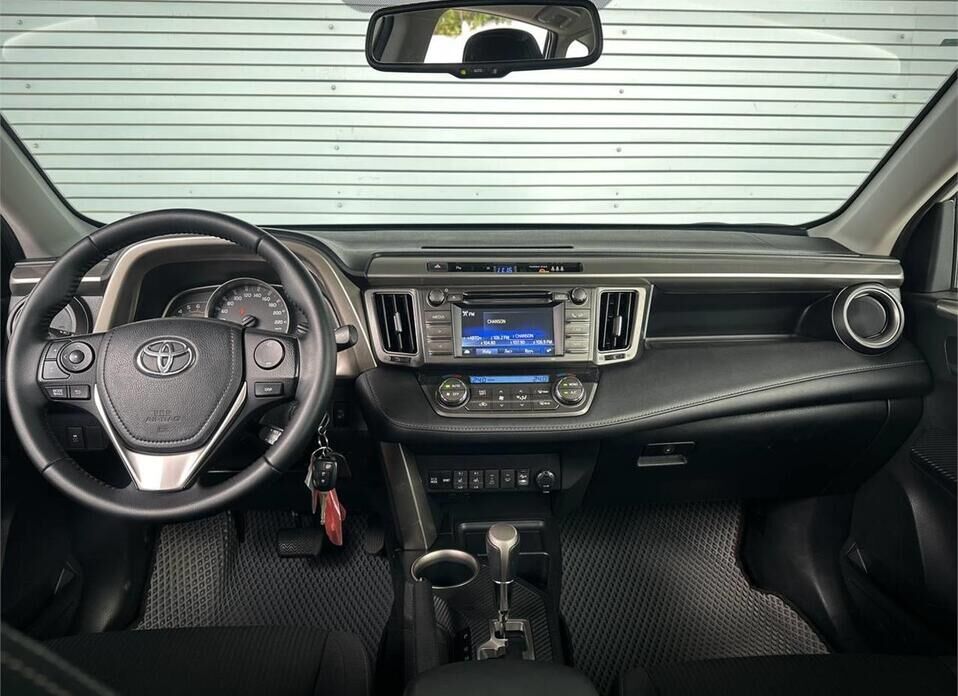 Toyota RAV4 2.2d AT (149 л.с.) 4WD