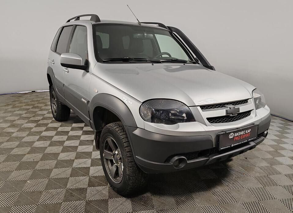 Chevrolet Niva 1.7 MT (80 л.с.) 4WD