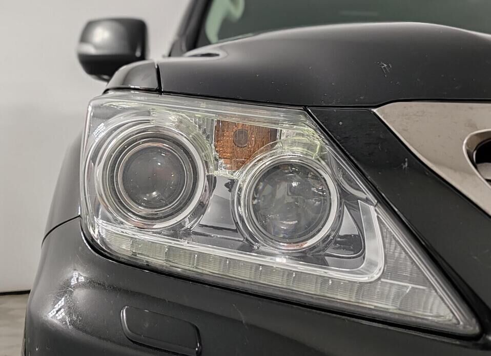 Lexus LX 570 5.7 AT (367 л.с.) 4WD