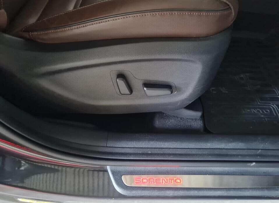 Kia Sorento 2.2d AT (200 л.с.) 4WD