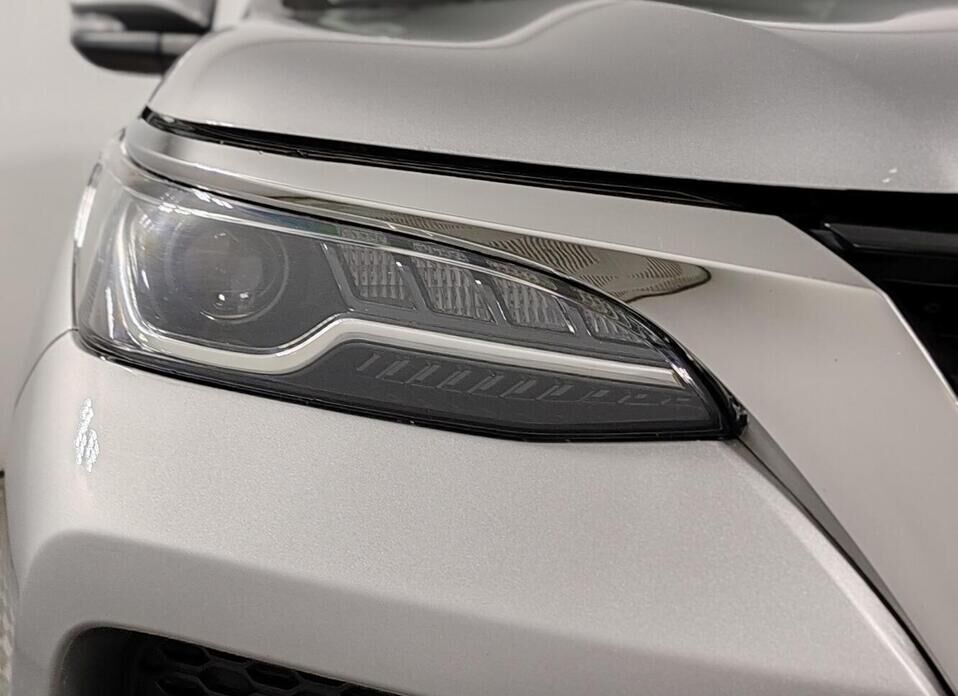 Toyota Fortuner 2.8d AT (200 л.с.) 4WD
