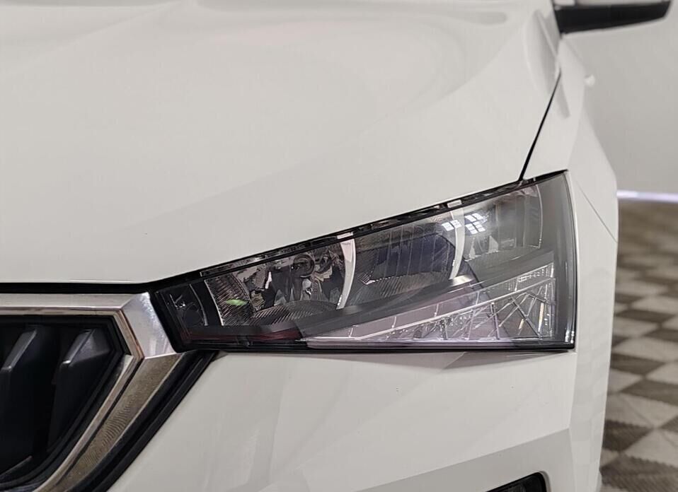 Skoda Rapid 1.6 MT (90 л.с.)