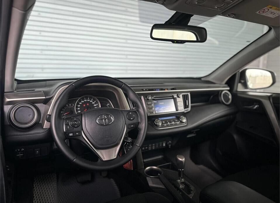 Toyota RAV4 2.2d AT (149 л.с.) 4WD