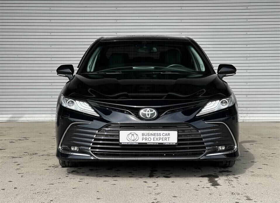 Toyota Camry 2.5 AT (200 л.с.)