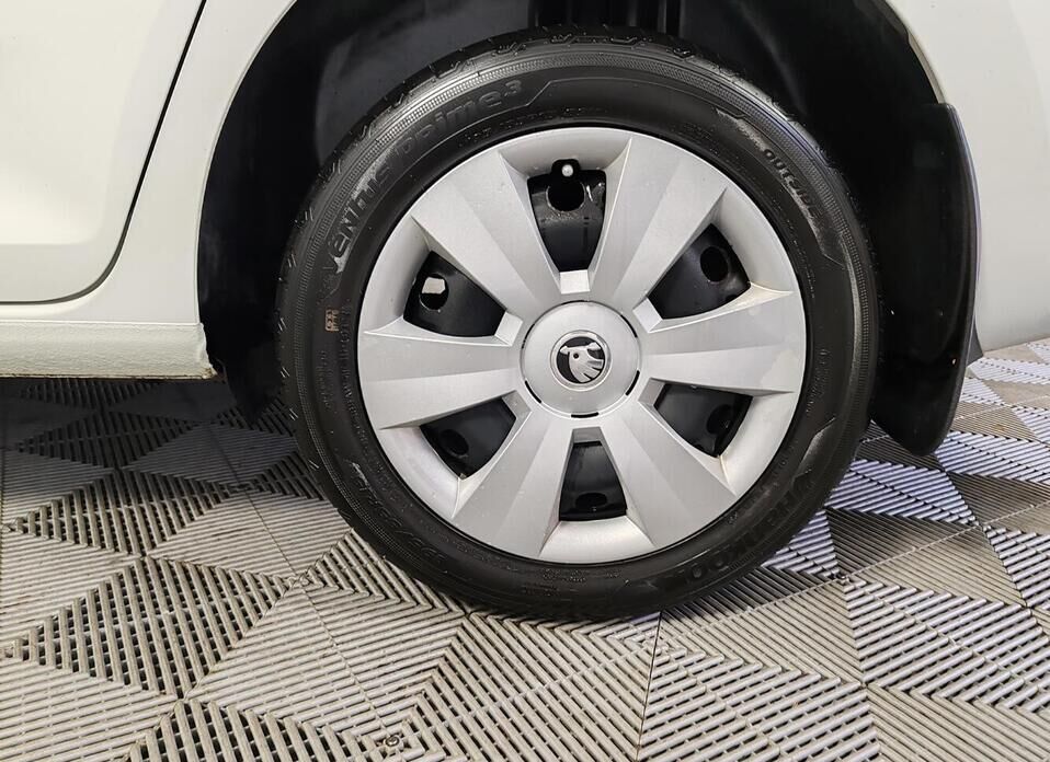 Skoda Rapid 1.6 AT (110 л.с.)