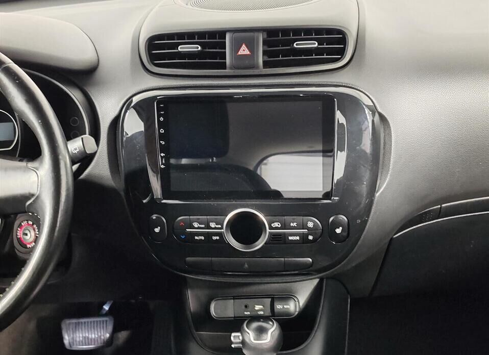Kia Soul 1.6 AT (124 л.с.)