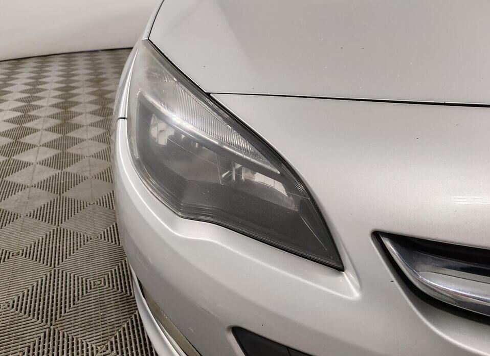 Opel Astra 1.6 AT (115 л.с.)