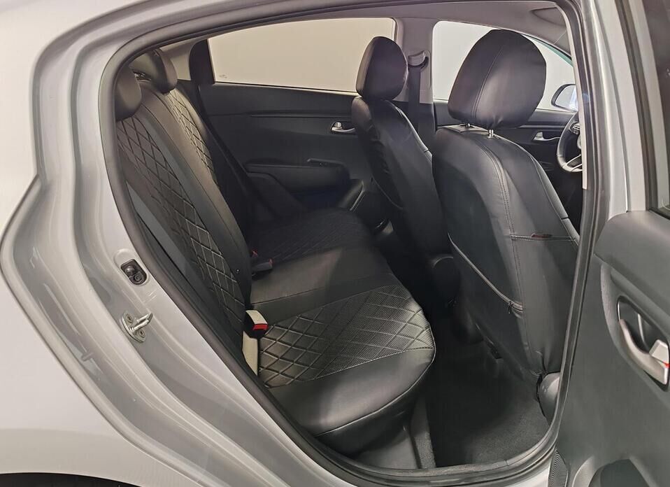 Kia Rio 1.6 AT (123 л.с.)