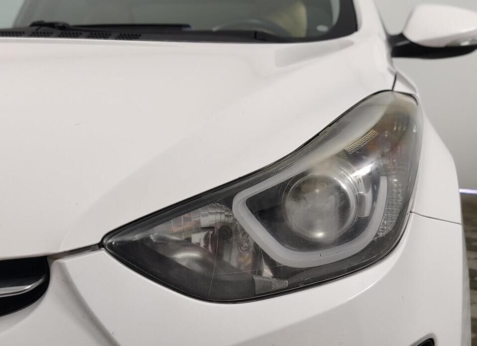 Hyundai Elantra 1.8 AT (150 л.с.)
