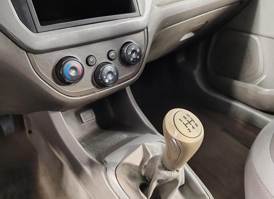 Chevrolet Cobalt 1.5 MT (105 л.с.)