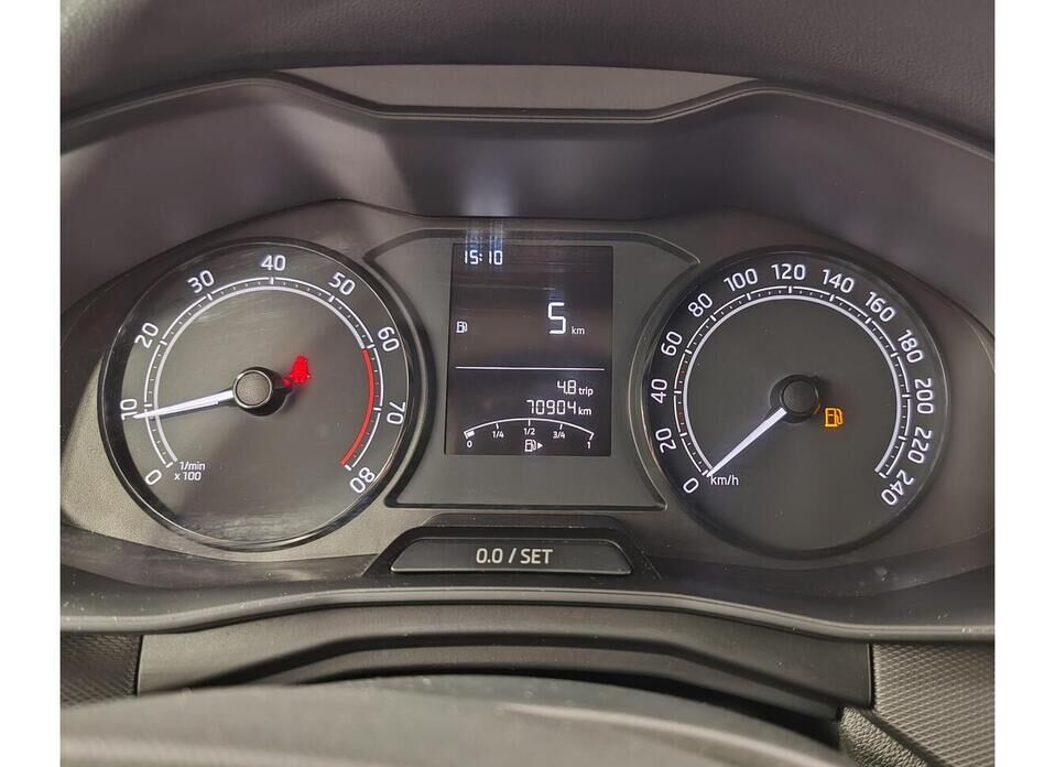 Skoda Rapid 1.6 MT (90 л.с.)