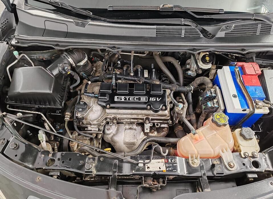 Chevrolet Cobalt 1.5 MT (105 л.с.)