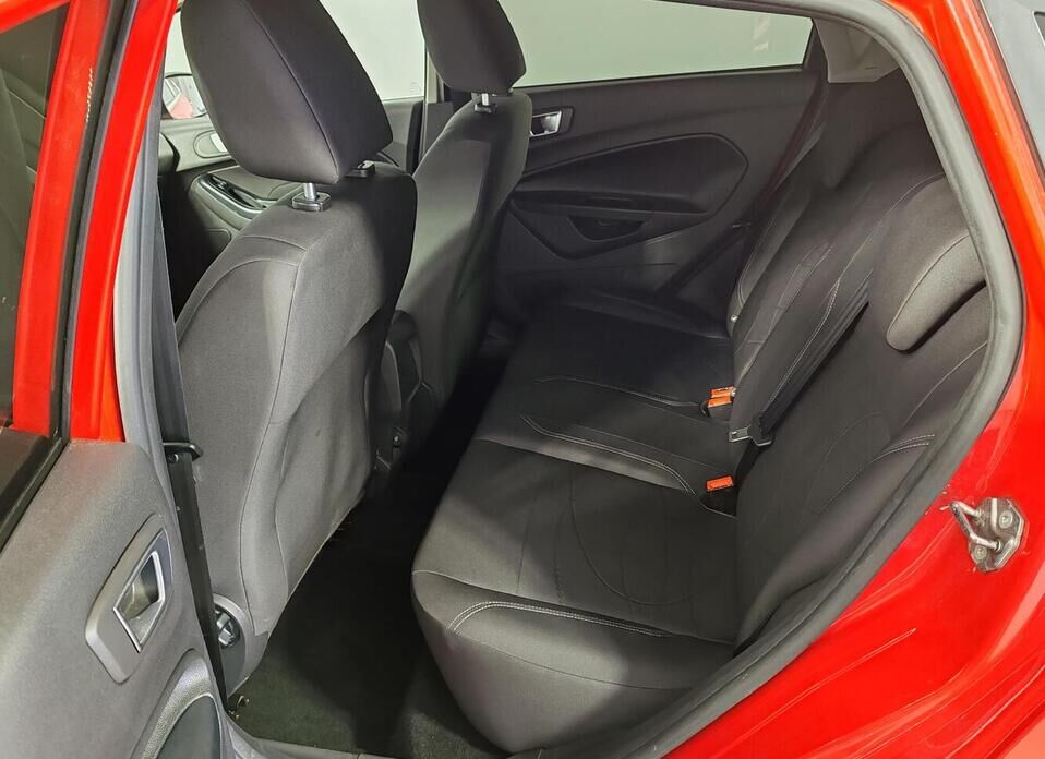 Ford Fiesta 1.6 AMT (105 л.с.)