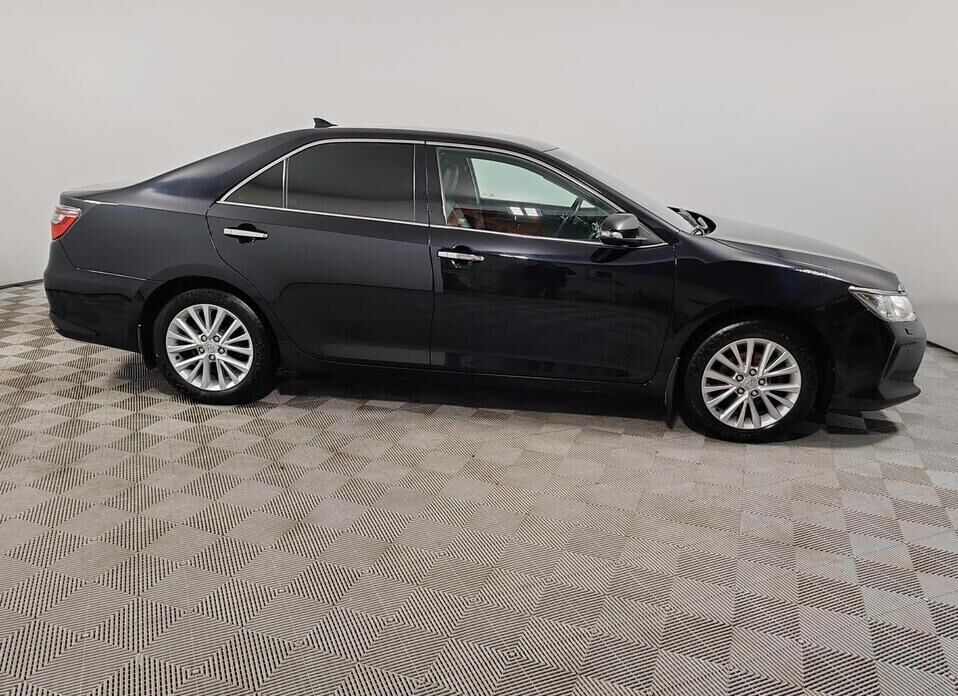 Toyota Camry 3.5 AT (249 л.с.)