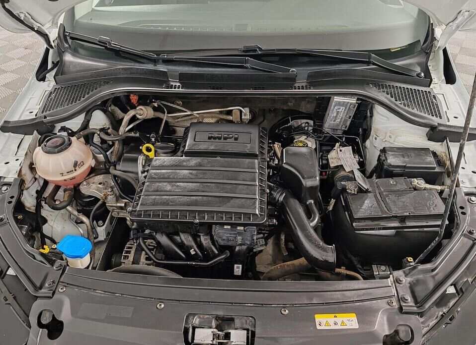 Skoda Rapid 1.6 MT (90 л.с.)