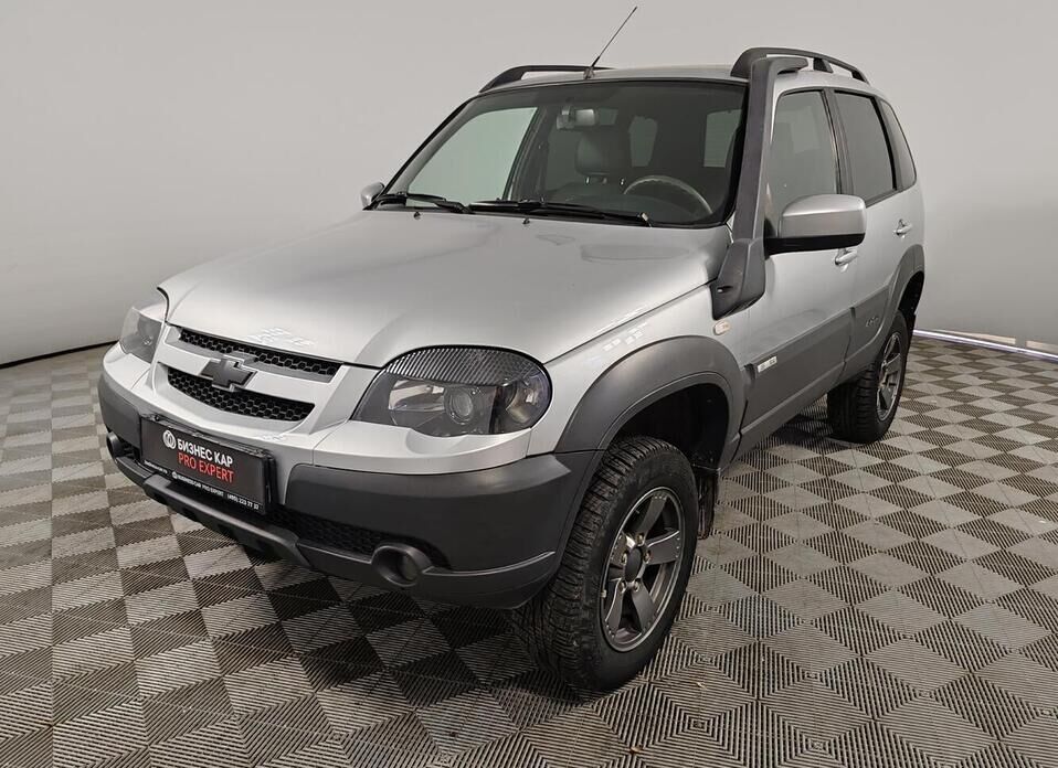 Chevrolet Niva 1.7 MT (80 л.с.) 4WD