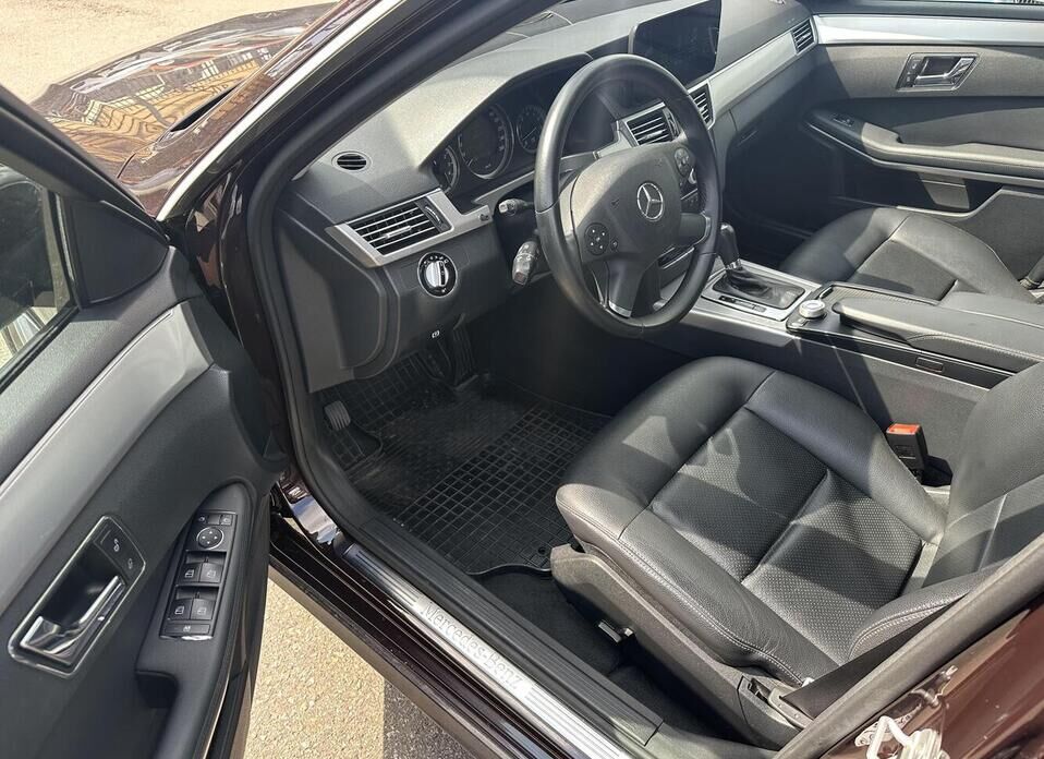 Mercedes-Benz E-Класс 200 7G-Tronic 1.8 AT (184 л.с.)