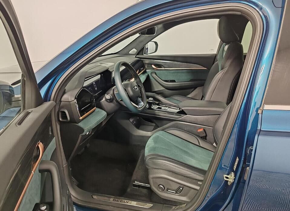 Geely Monjaro 2.0 AT (238 л.с.) 4WD