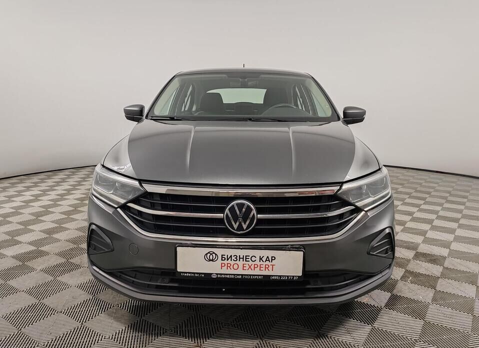 Volkswagen Polo 1.6 AT (110 л.с.)