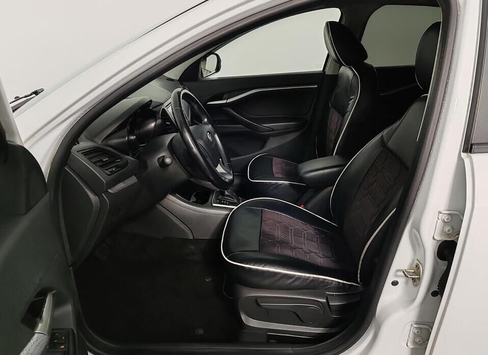 LADA (ВАЗ) Vesta 1.6 CVT (113 л.с.)