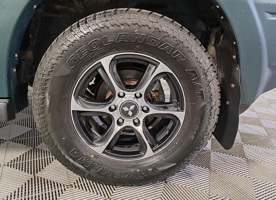 Mitsubishi Pajero 3.5 AT (202 л.с.) 4WD
