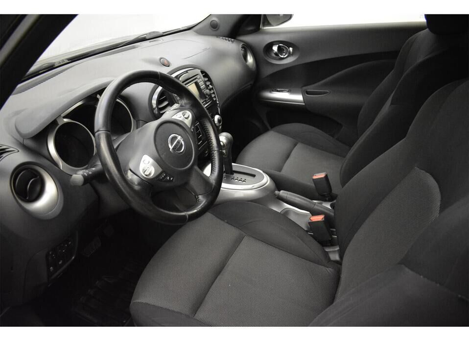 Nissan Juke 1.6 CVT (117 л.с.)