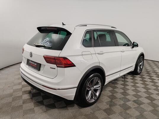 Volkswagen Tiguan, 2018 г., 165 368 км