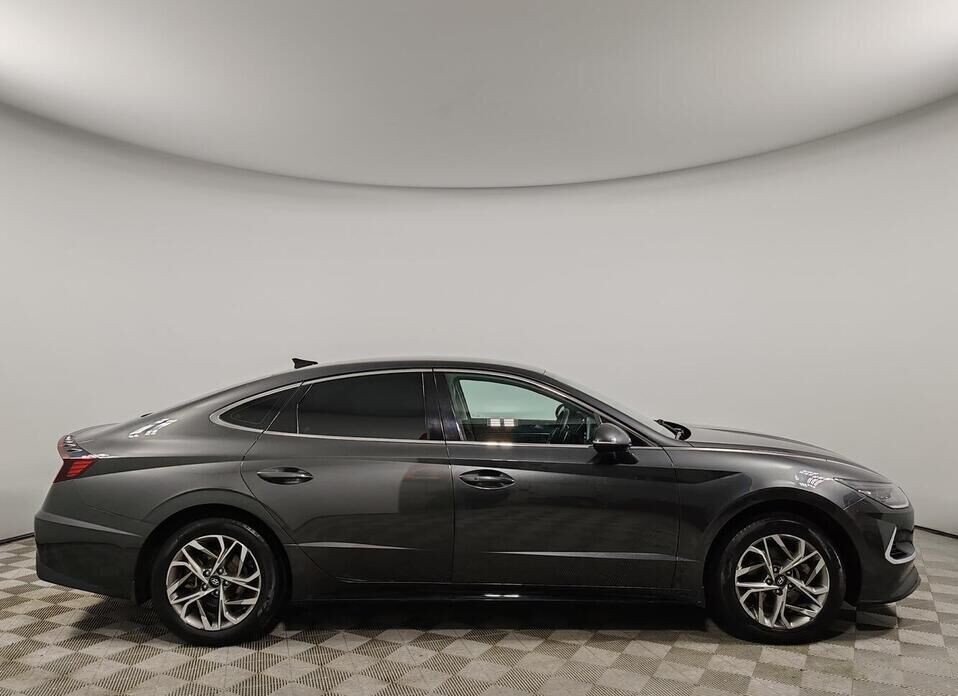Hyundai Sonata 2.0 AT (150 л.с.)