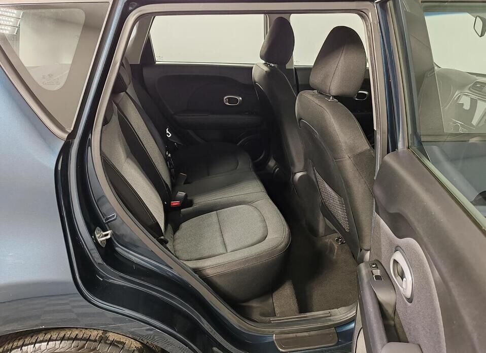 Kia Soul 1.6 AT (124 л.с.)