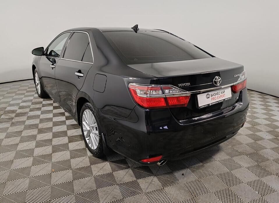 Toyota Camry 3.5 AT (249 л.с.)