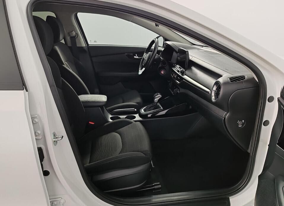 Kia Cerato 1.6 AT (128 л.с.)